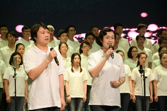 C:\Users\Lenovo\Desktop\艺术与传媒学院大合唱\艺术与传媒学院大合唱\yy02.jpg
